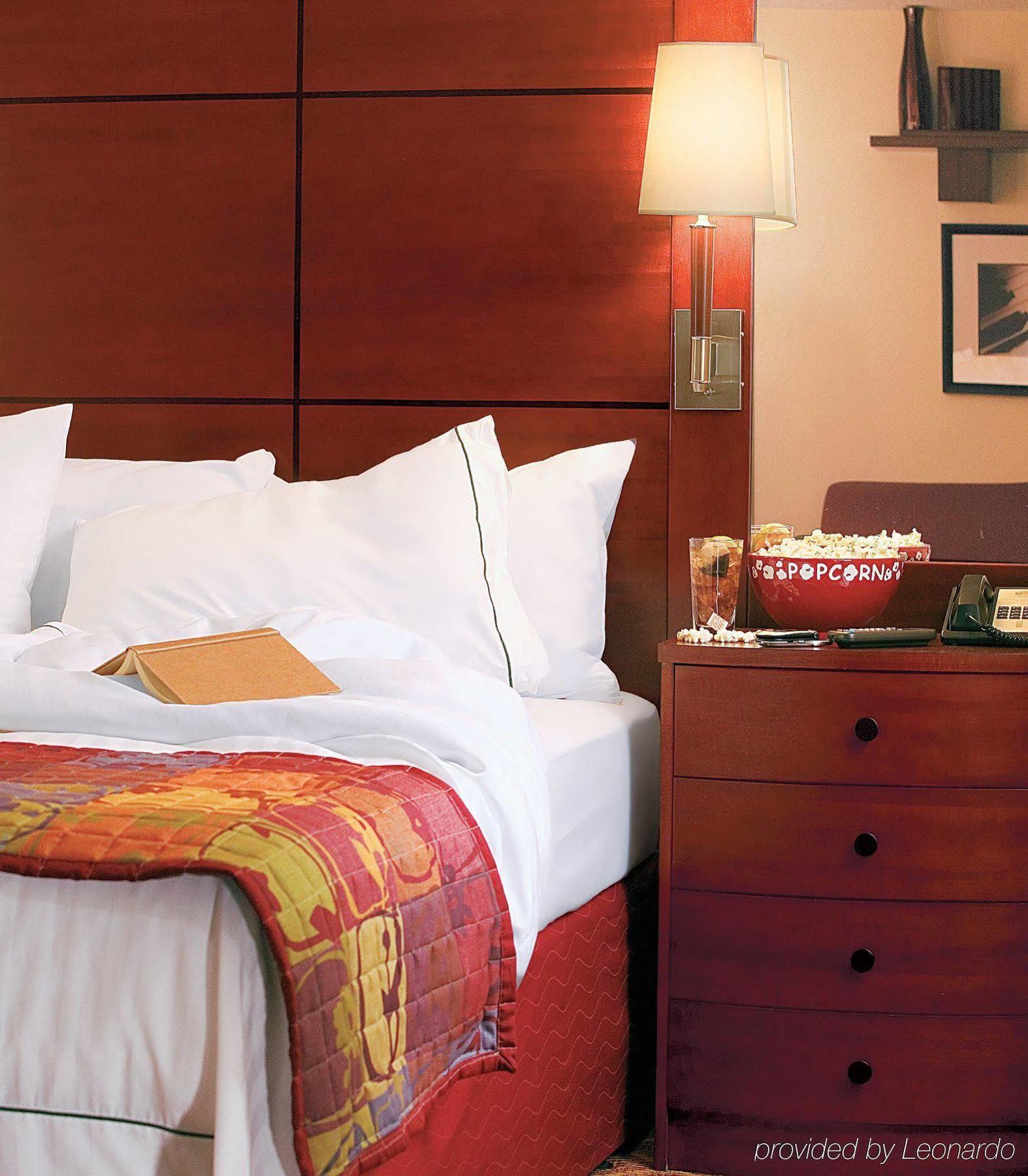 Residence Inn Colorado Springs South Номер фото